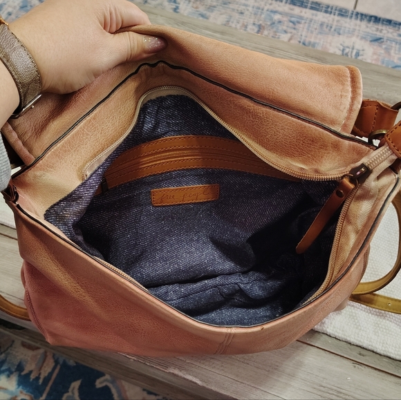 Free People Golden Valley Vegan Messanger Bag In Tan/Salmon Blush Combo - Picture 11 of 14